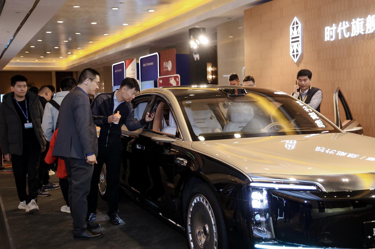 余承东团队就是会做市场推广，让尊界实车“开”进2025《中国企业家》影响力企业家