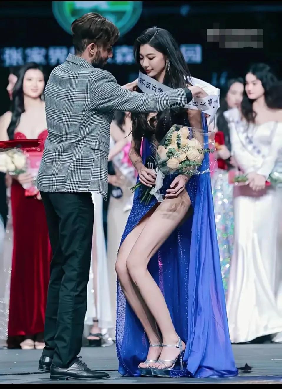 必须给山东加分，这才是选美冠军应该有的样子！这两天来自辽宁的一位选美冠军火了