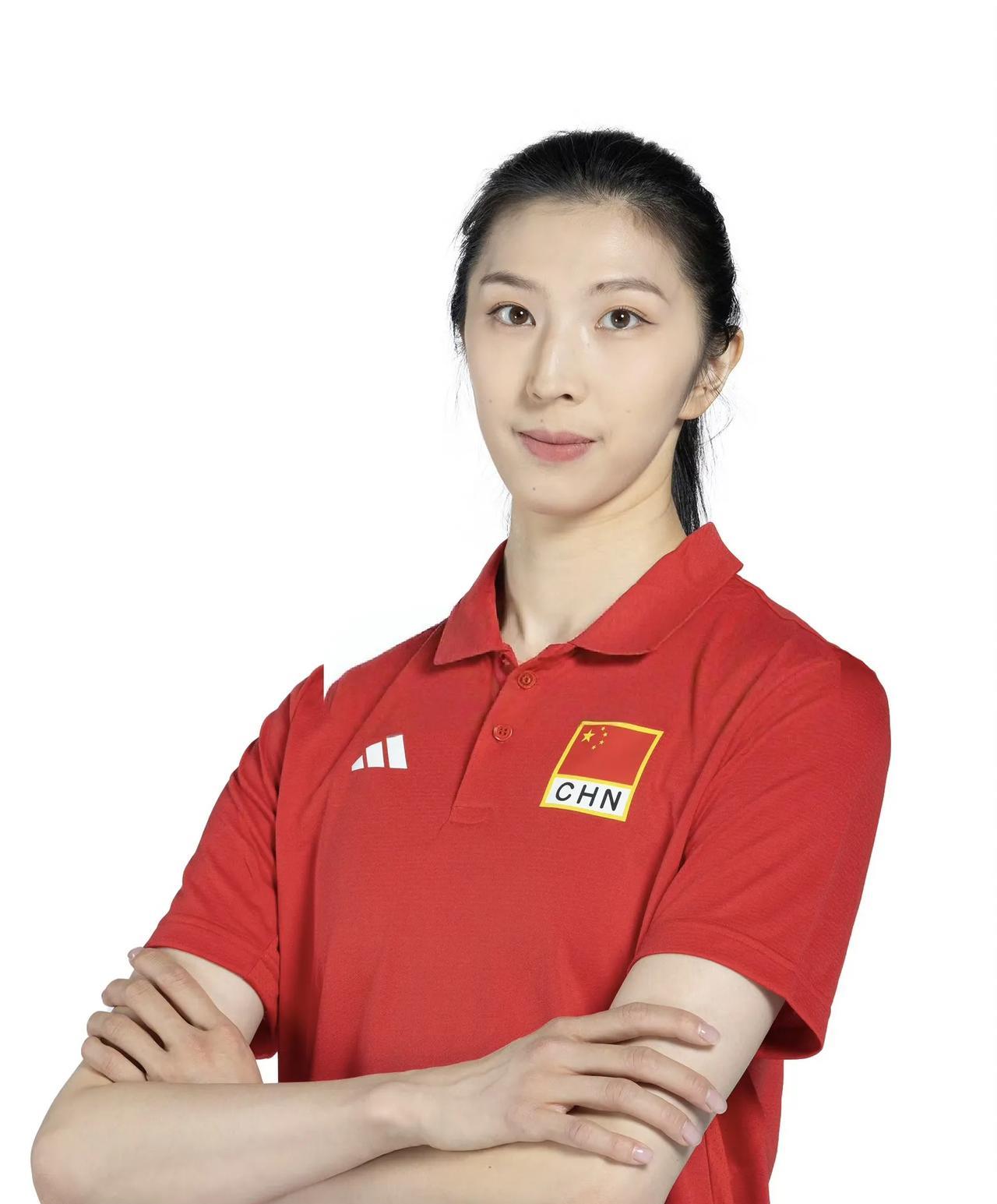 现在女子排球的趋势就是高大化了！在强攻不出色的球队里，球员的高大化才有赢下比赛