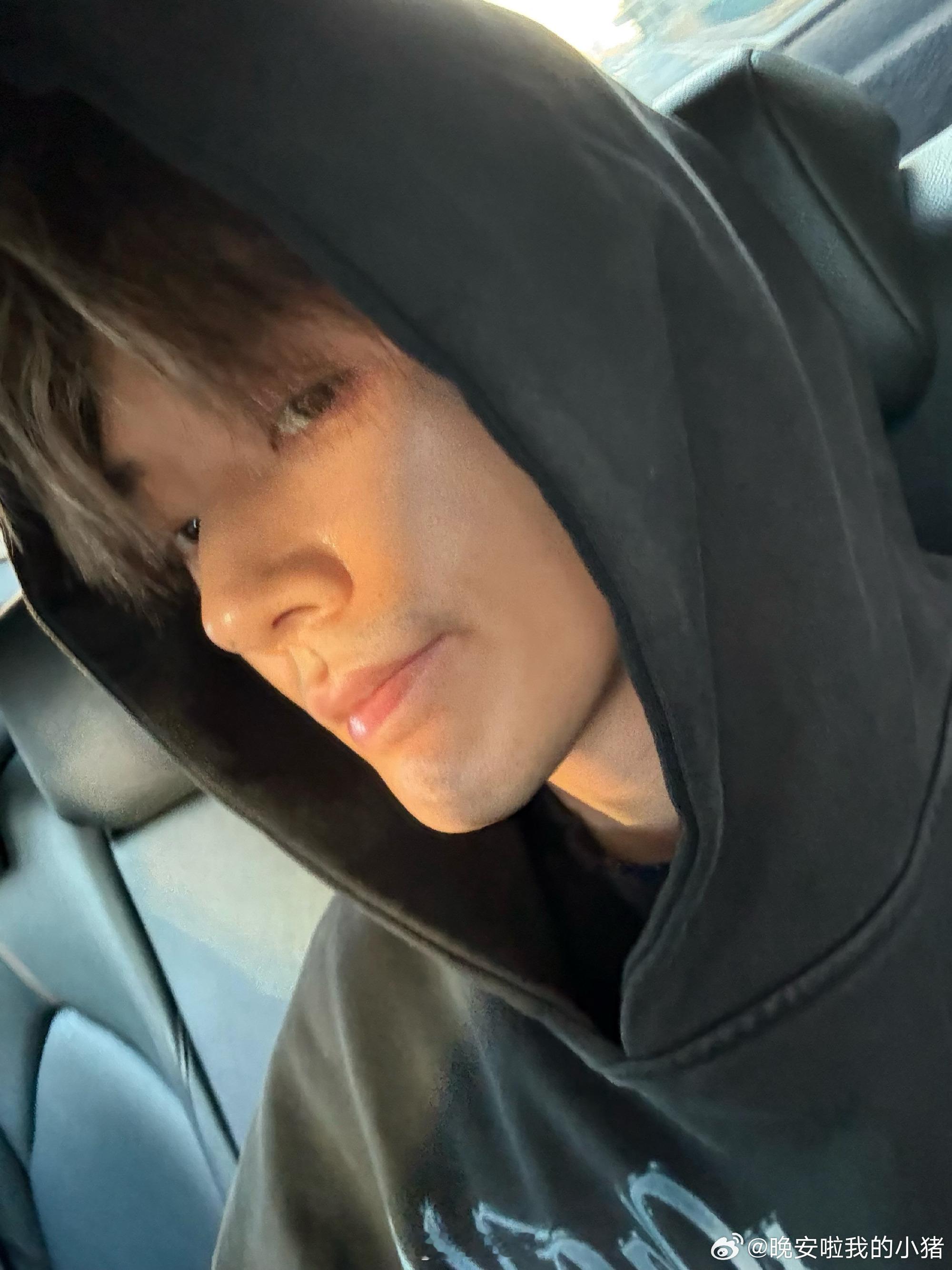 邓为晒自拍，好素的报备男友🥹🥹