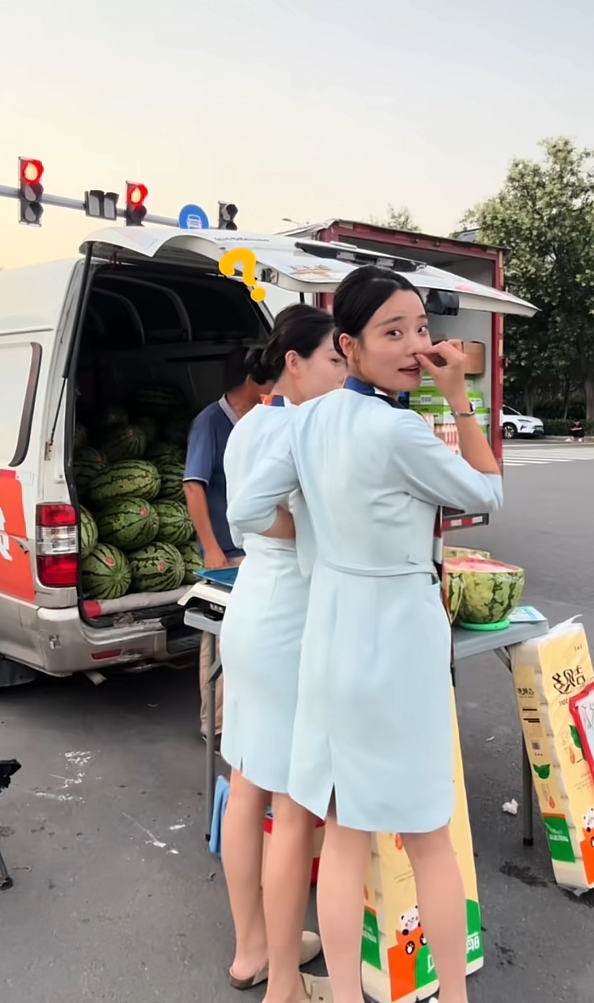 牛马人下班买西瓜的边角料