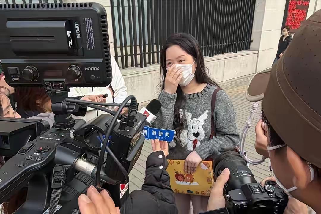 北京毒狗案中的女狗主人说：“法绝不向不法让步”！说的真好，两次索赔法院都