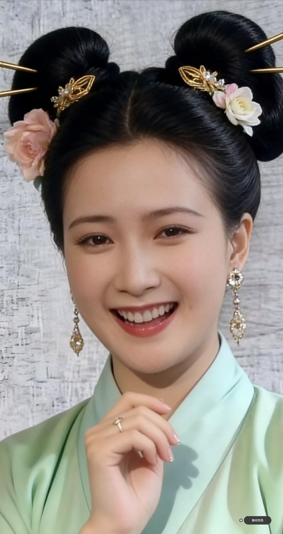 何晴的美有多珍贵她走过四大名著的长廊留下最惊艳的古典注脚当现代审美越来越趋