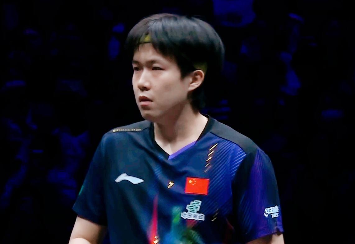 侯英超太毒舌了，哈哈他说：弗朗西斯卡没打过3板，都被王楚钦制约住了，他现