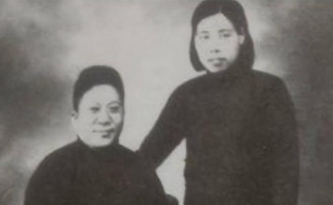 93年杨虎城妻子病逝，子女们向政府提出一请求，组织批示：同意。1993年，杨虎城
