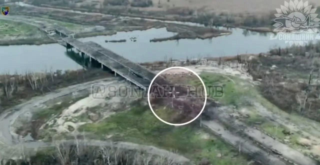 这个消息源称乌克兰空军米格-29战斗机投射的法制AASM“铁锤”制导炸弹摧毁了一