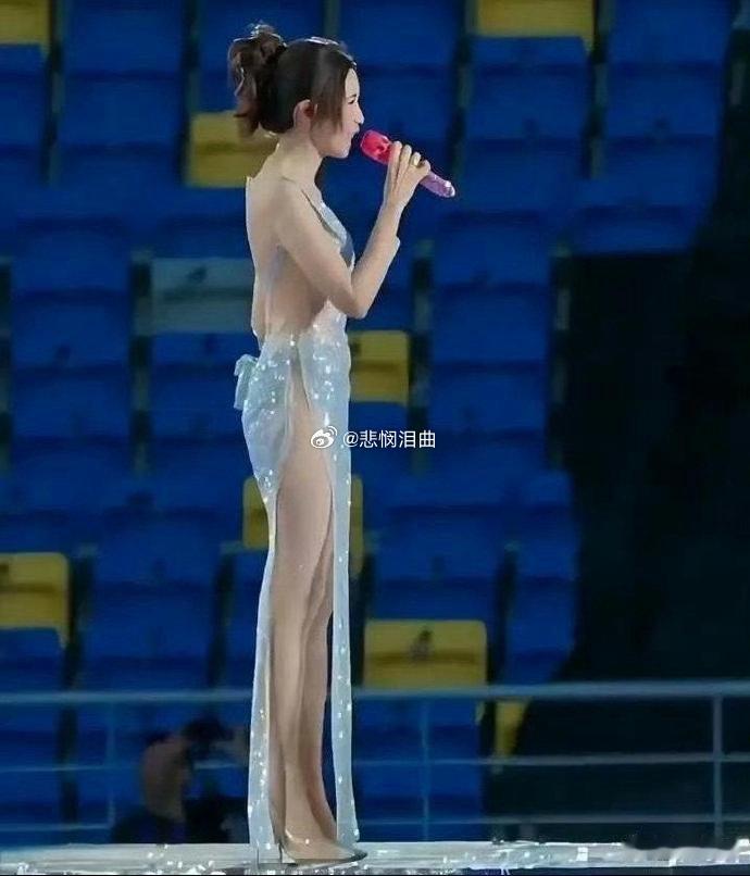 我就纳了闷了！这裙子到底图个啥？