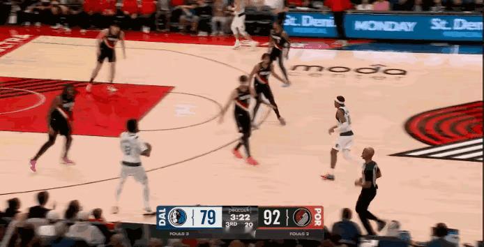 杨瀚森运气着实差了点，好不容易获得有限的上场时间，每次他都迎来对手的爆发，就像这