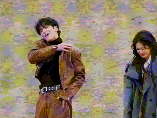 邵子恒接住了白鹿的戏两人对戏那段反复看了好几遍，白鹿抛过来的情绪邵子恒全接住了