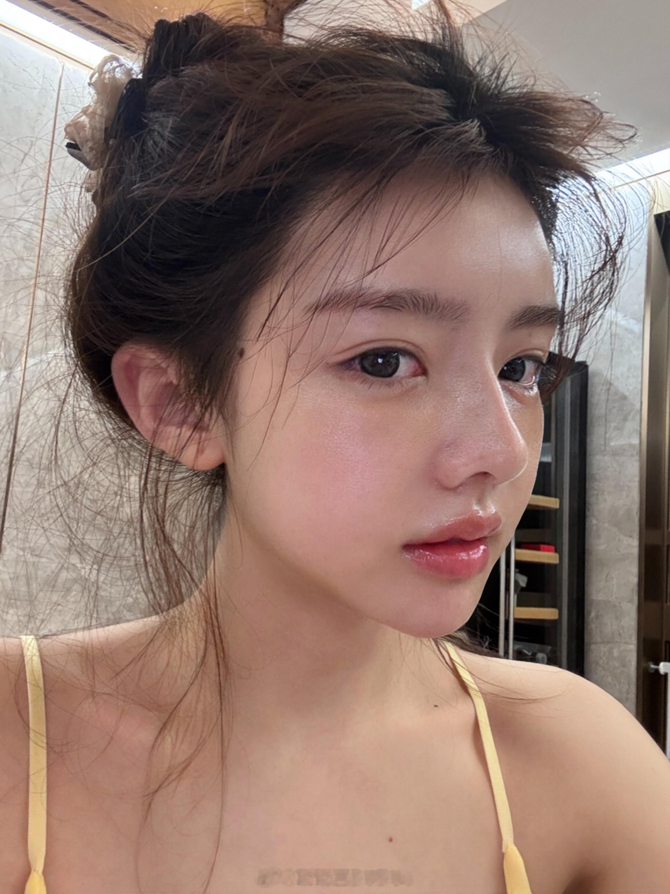 不化妆的时候真的太高了​​​