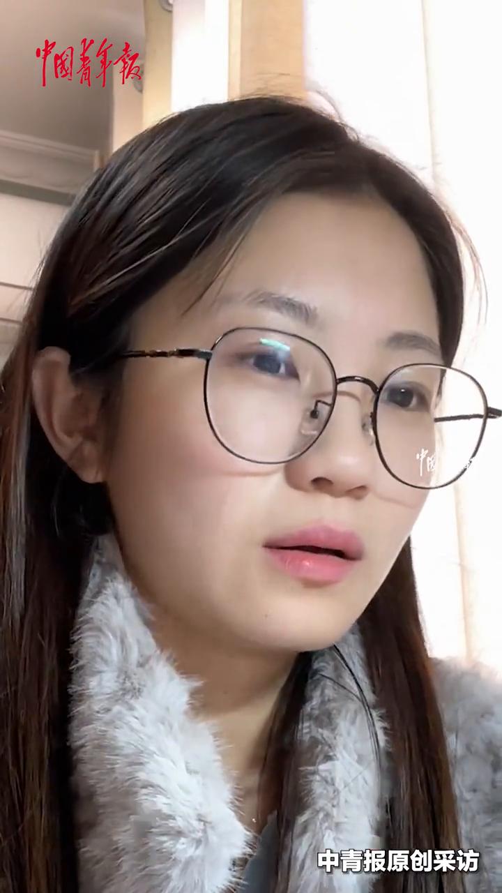 中青报原创采访：女子近日分享去年查考研成绩的视频，看到自己的成绩341分，她从最