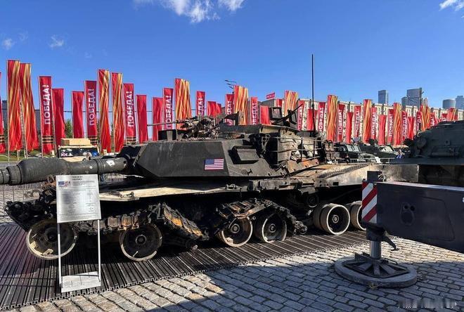 重磅军援落地！俄把北约王牌坦克，直接送给朝鲜研究为答谢朝鲜在库尔斯克方向战场给