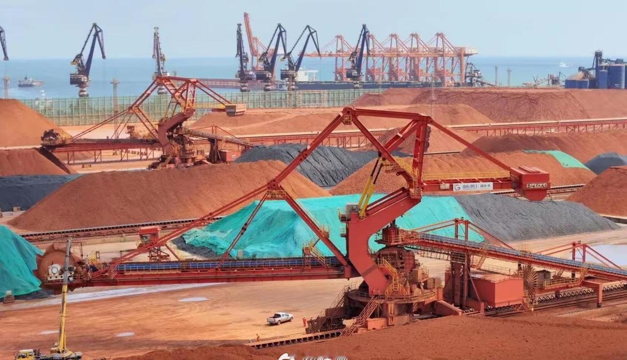 中国刚按约买完美国1200万吨大豆，美国转头就要加码到2500万吨，这算盘打得够