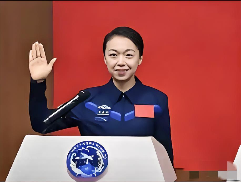 黎家盈说了句话，听完心里特别不是滋味。她说，“孩子们去了故宫，爬了长城，我还没