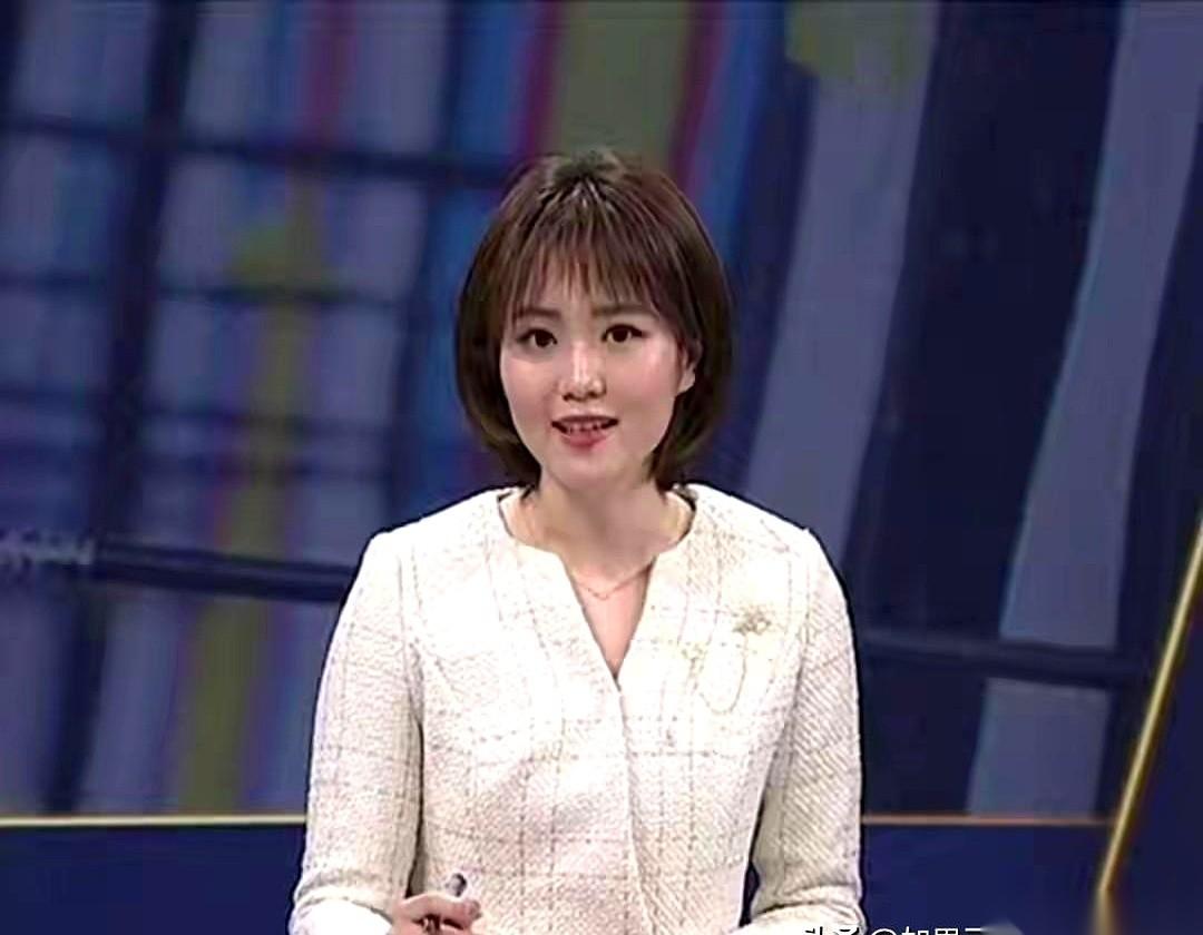 王楚钦4:3赢了达科，但央视解说一句话，直接戳破了那层窗户纸：“他给了对手太多搏