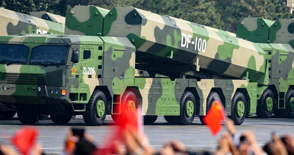 为何东风100导弹只露面一次？说白了，还是因为东风100太强了，连美国都感到害怕