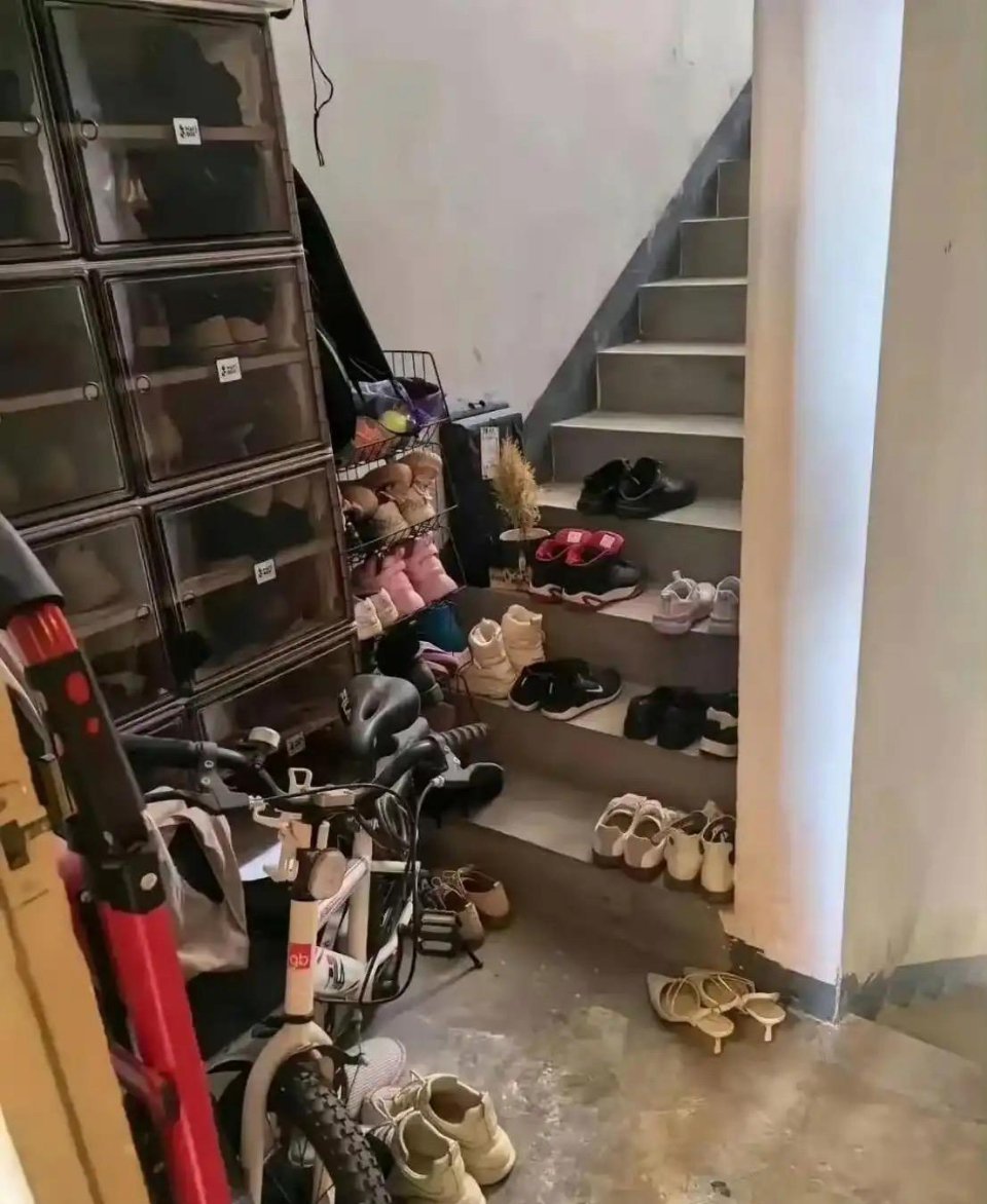 这种算真实做自己吗？