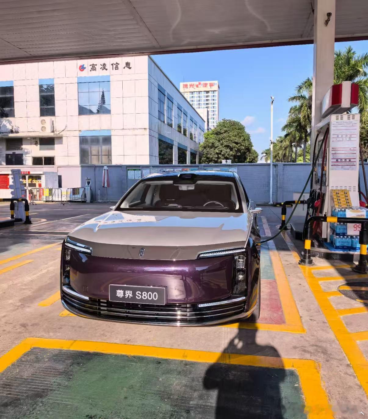 听好了，就算是头猪，只要开上迈巴赫，那你就得叫它天蓬元帅！