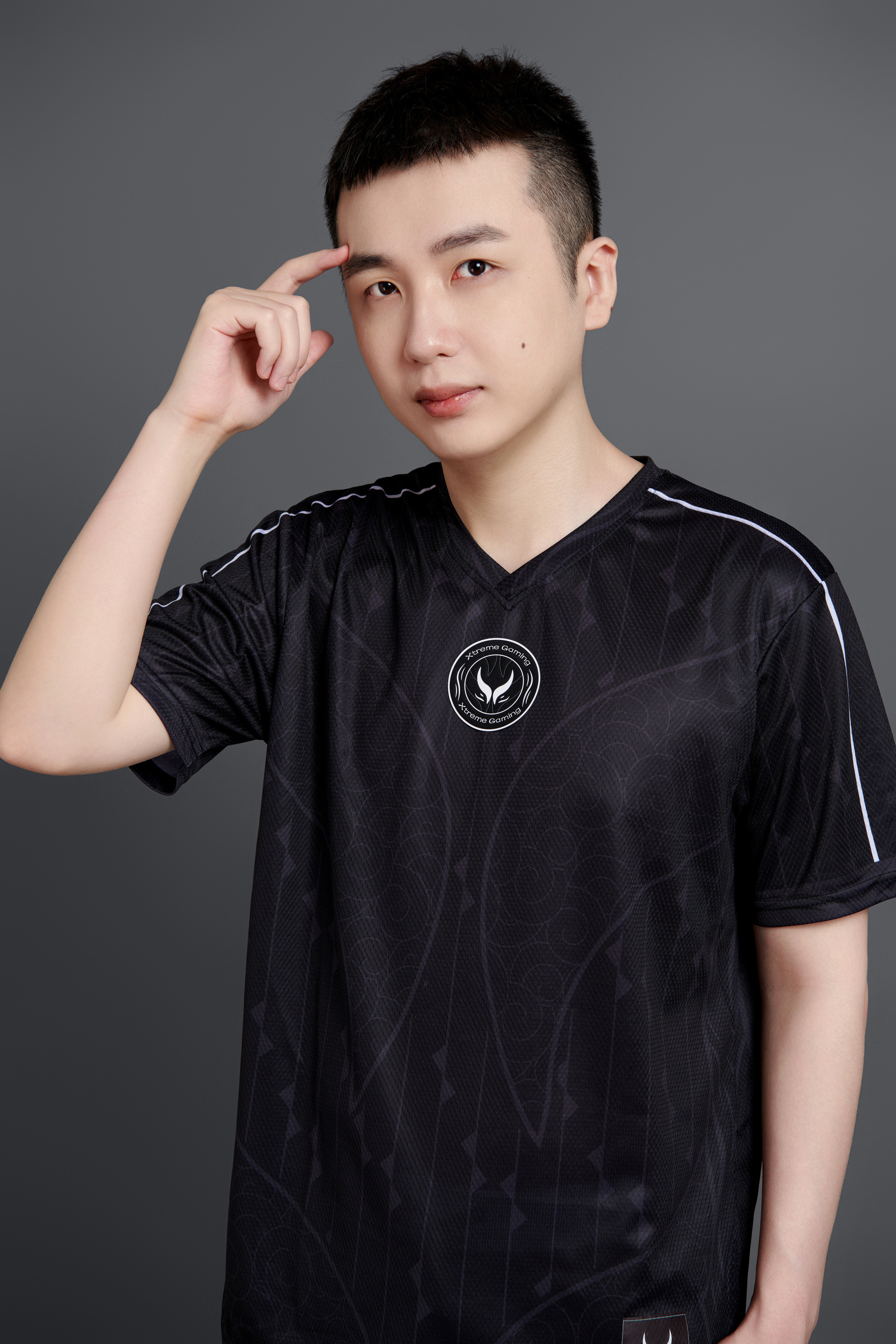 前XG领队毁灭蒜头聊毛哥强大的心态，他觉得Xm压力真的很大，因为所有人都会放大他