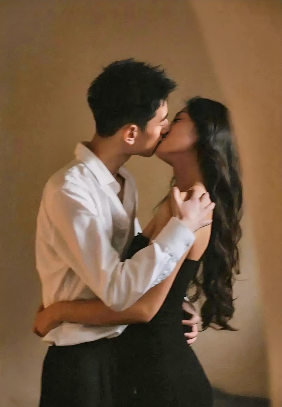 70、80后和90后男人背叛的做法一样吗？底层都一样。背叛的人，人性的底色是