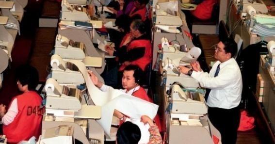 1997年香港金融保卫战，中国动用1400亿对轰犹太资本，在经过一番大战之后，犹