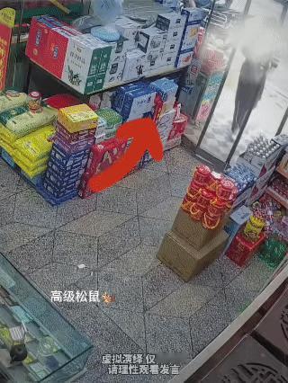 离婚七年仍执念，冲动上门酿闹剧离婚七年，前妻见前夫日子越过越好，自己却过得