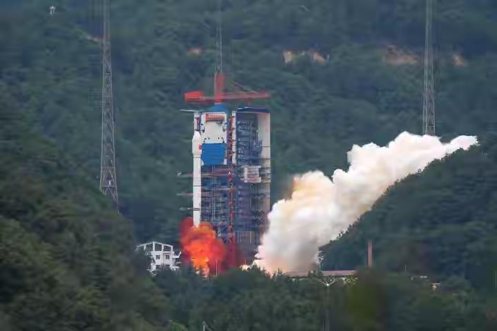 重要!不再“藏着掖着”!中国卫星直白官宣,这波操作啥信号?以前看卫星发射新