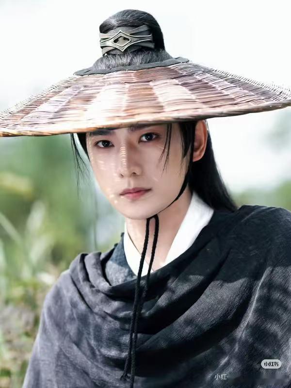 杨洋去年修仙今年考公杨洋的雨霖铃我还是挺期待的，本质上还是喜欢他的扮相，确实是帅
