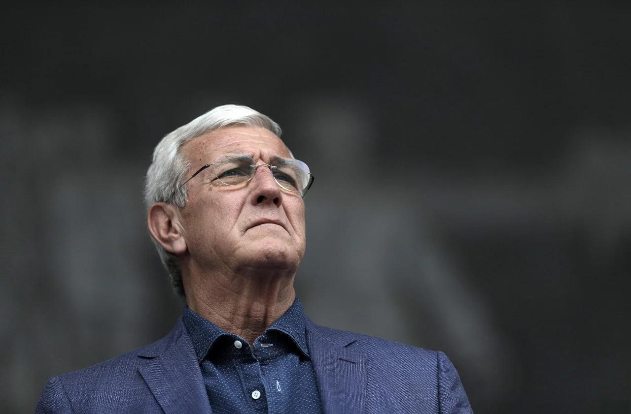 盘点里皮心目中的历史最佳阵容：门将：布冯后卫：卡纳瓦罗、巴雷西、图拉姆中场