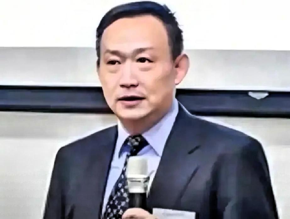 美储油见底，卢麒元摊牌：通胀要还给全世界卢麒元难掩兴奋，索性把话挑明了！10月