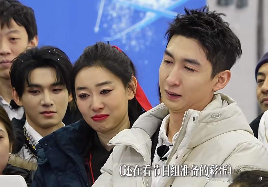 1月9日，王传君王鹤棣信守桃花坞兄弟约定，接武大靖下班，武大靖现场哭成泪人！在