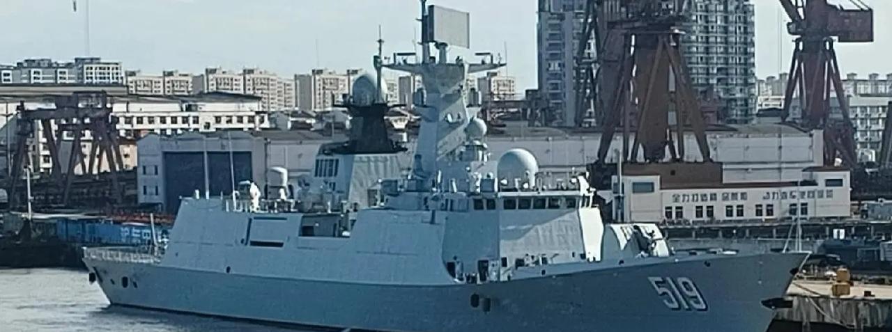 第六批次的054A护卫舰开始刷号，舷号519。第六批次就是41-50号舰，也是整