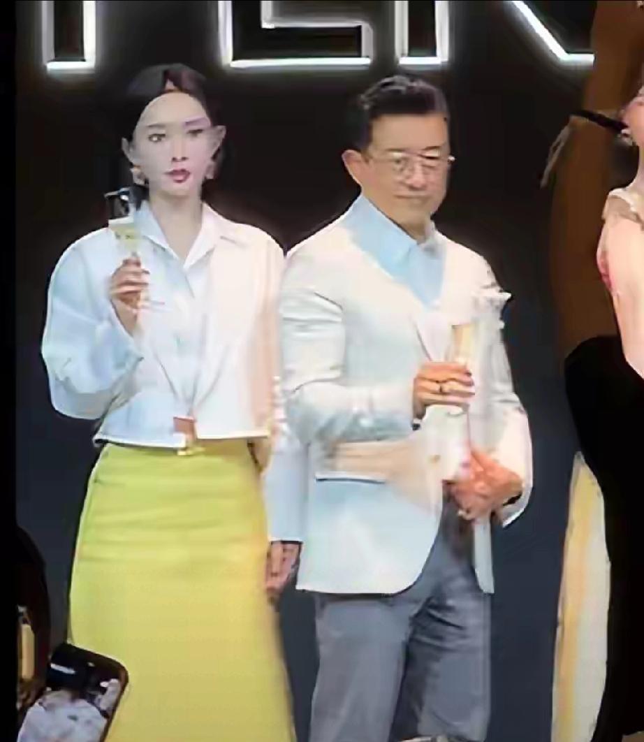 景德镇晚宴太现实！唐嫣被灯光显肿显疲，孟子义全程冷场遭边缘化景德