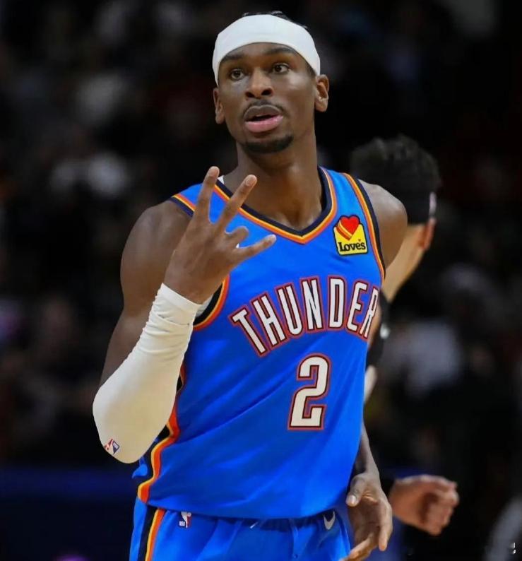 NBA现役球星个人实力排名！（只看目前个人能力，不看历史荣誉）1约基奇:目前场均