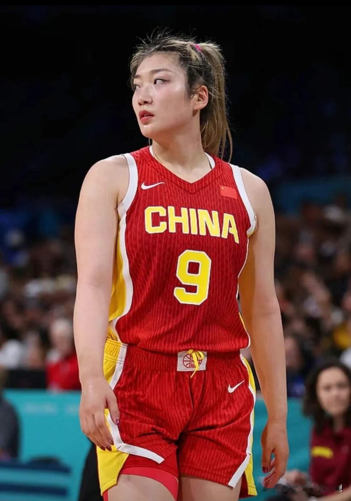 告别四川女篮，不再征战WNBA，李梦新去向终于尘埃落定很多球迷一直在问，李梦