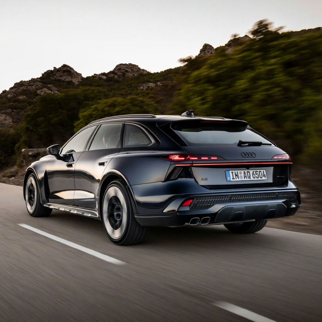 奥迪c9a6allroad，旅行车中，颜值遥遥领先~降温了，有点入秋的感觉。​