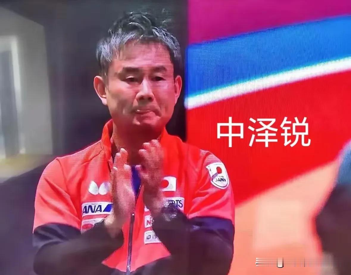 无论是中泽锐也好还是张本宇也好他们普遍都面临一个核心的困境，那就是夹缝中生存
