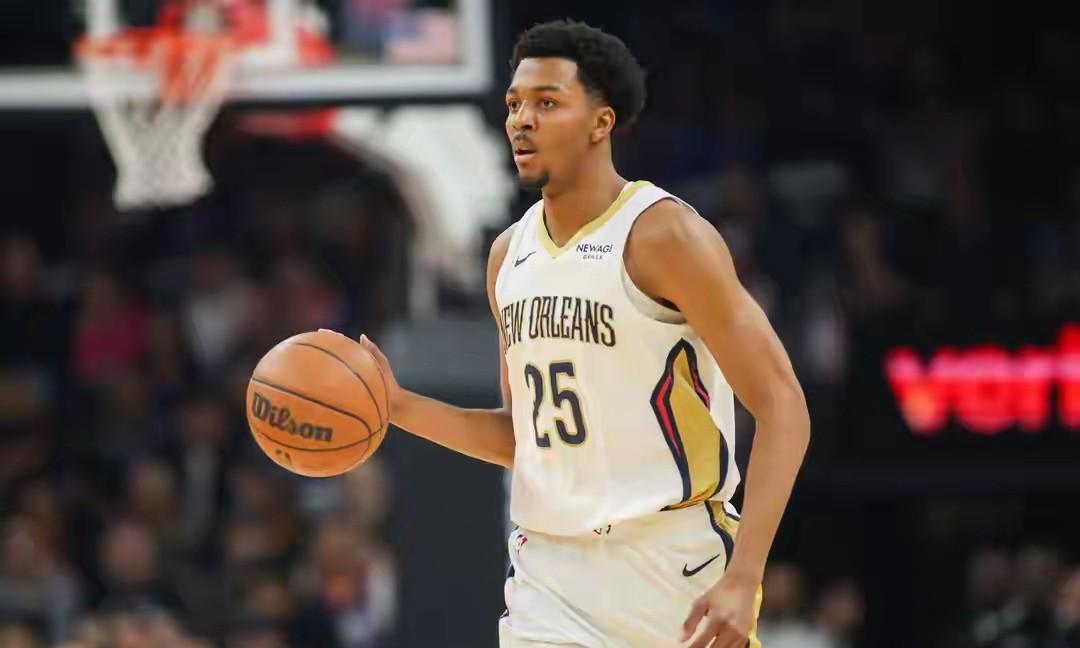 鹈鹕开出交易墨菲价码:年轻球员加4个首轮签，勇士还交易吗？据美国方面消息透露，