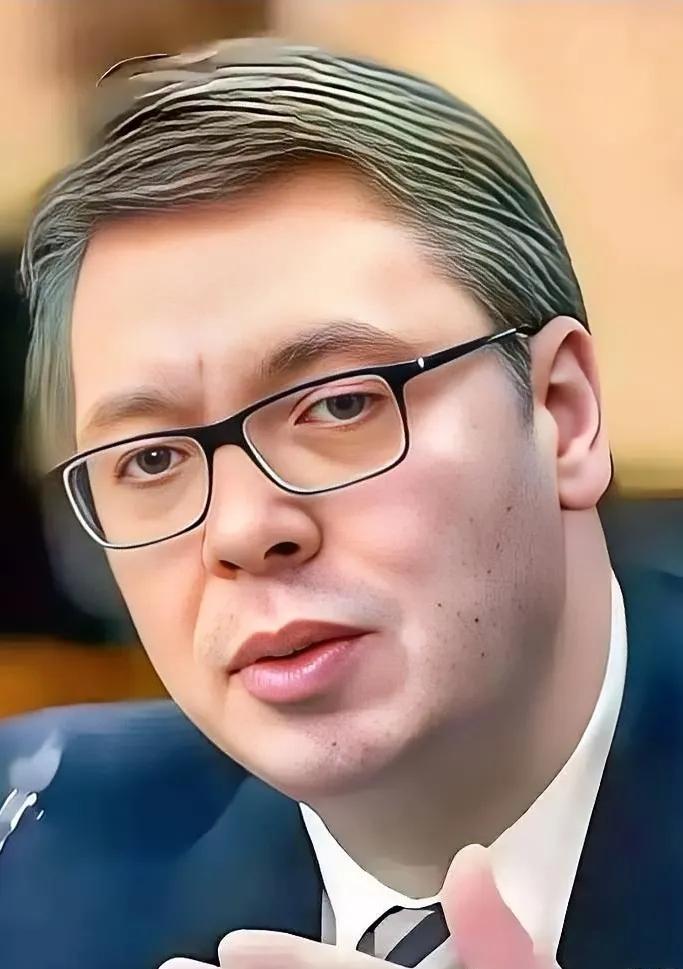 快讯，塞尔维亚总统武契奇突然宣布！12月23日，塞尔维亚总统武契奇突然宣布：“和