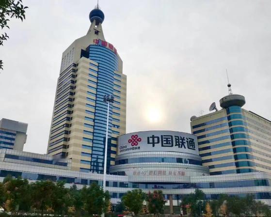 今天必须吐槽一下。下午接到山东联通的客服电话，先说了一堆我现在宽带的问题，然后说