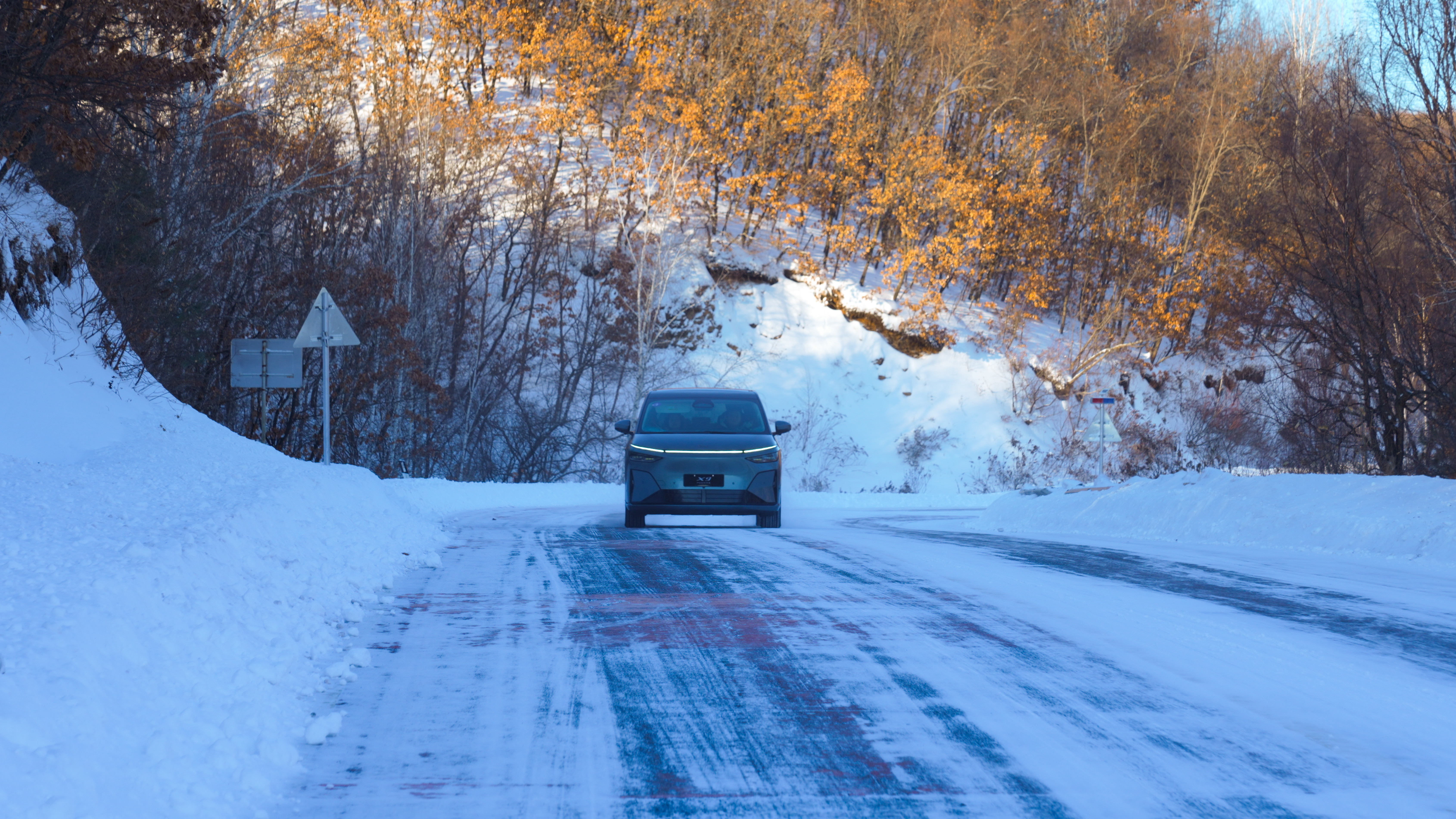 经过这趟冰雪之旅，以后谁再和我说“小鹏X9不能在东北开”，我真和你急！