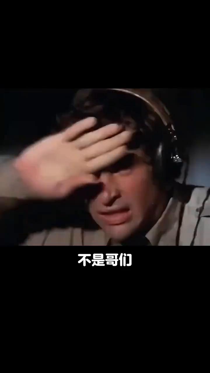 万物逆天起死回生瞬间。小动物们，这是一个个都成精了吗？眼前这小哥打算烤个羊头吃
