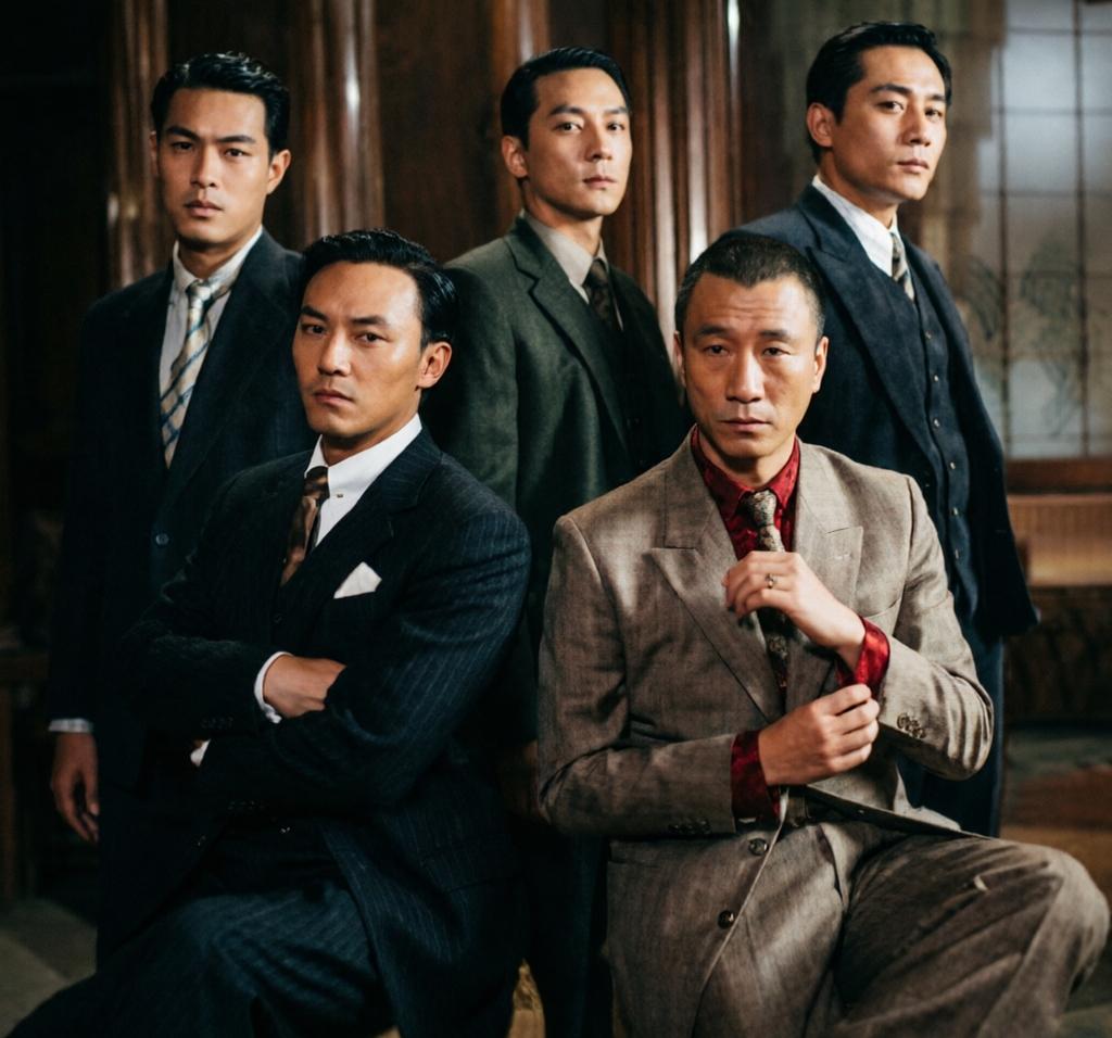 5星同框：我认出了额纹明显的孙红雷，面孔精致的吴彦祖，俊目流眄的刘烨，其余两位西