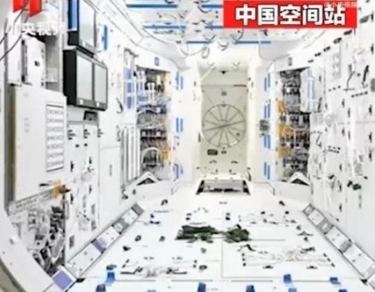 为什么大家都不提中国空间站了？没脸提，跟国际空间站差距太大，但不是中国空间站拿不