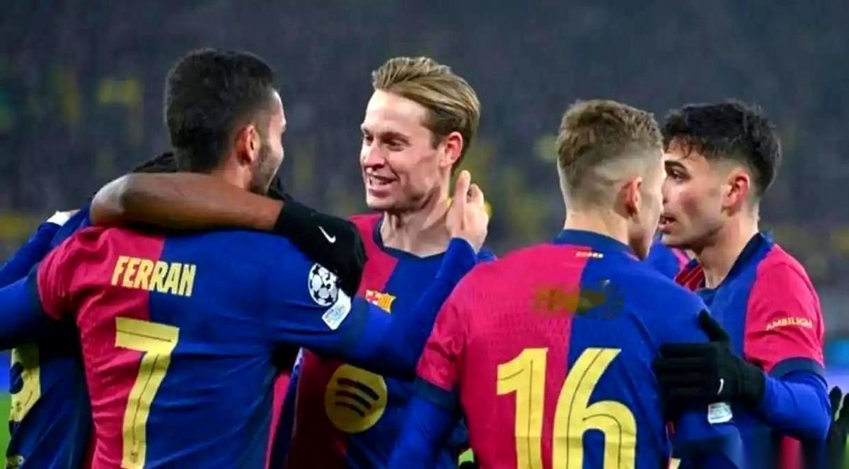 全场都在喊巴萨的名字，比分牌上，他们也确实是赢家。但马竞的球员，脸上连一丝波澜