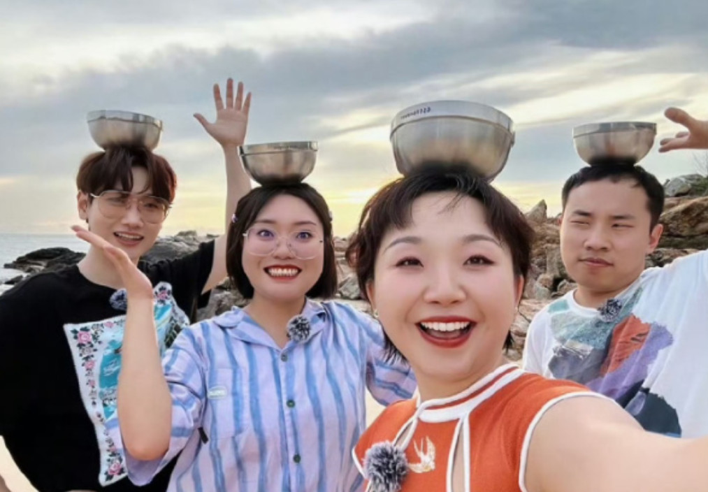 不得不承认，明星离开了美颜滤镜，跟普通人也差不了多少啊。