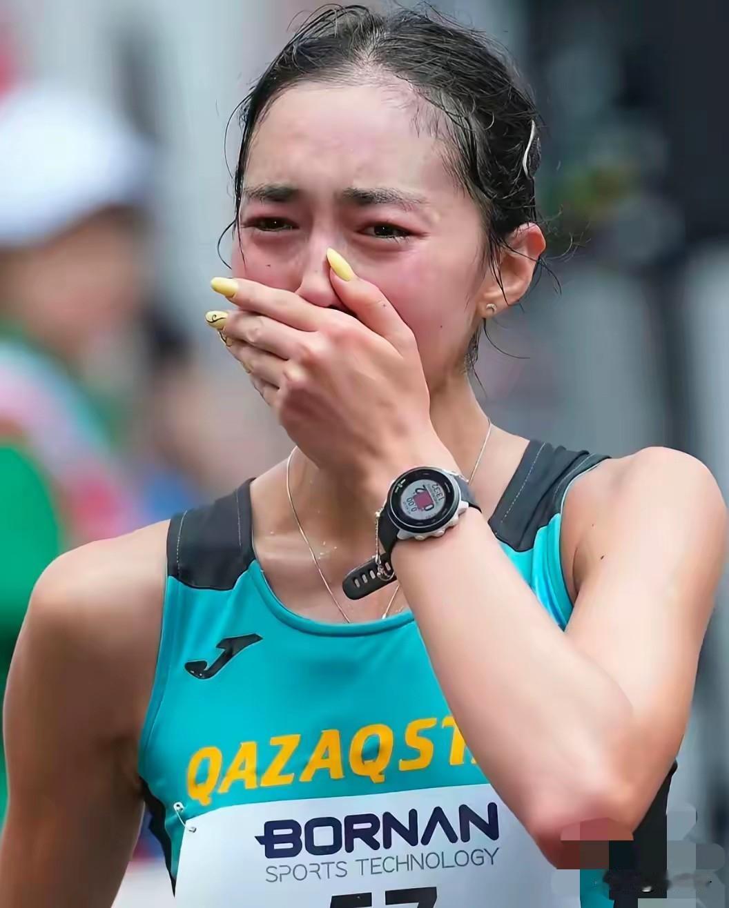 终于明白这位哈萨克斯坦竞走运动员为什么要铤而走险了？首先，根据竞走项目现役的