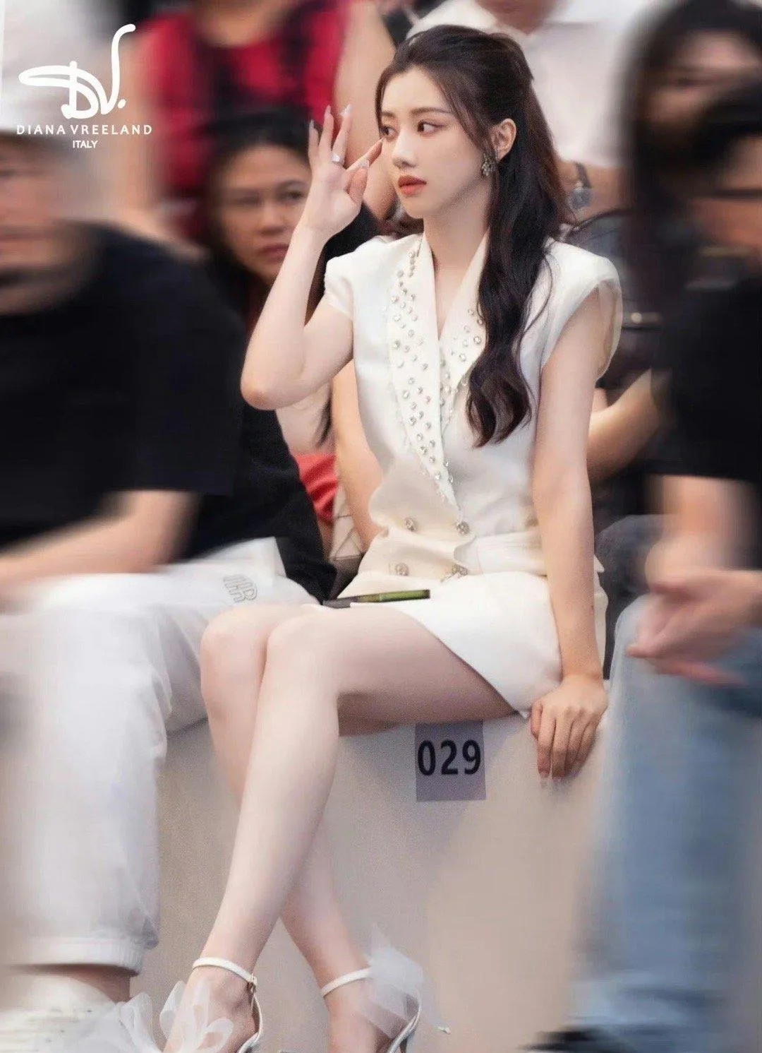 这是莲花楼的脚姐吗？正常拍摄，无不良引导