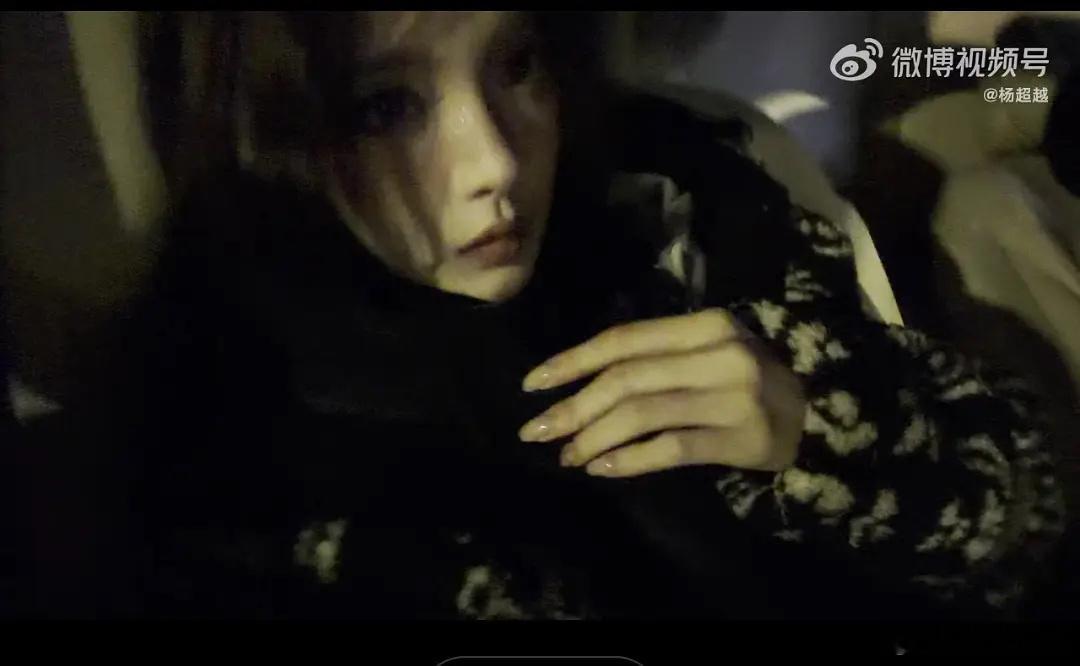 窝去！这是杨超越？有点不敢认了？！