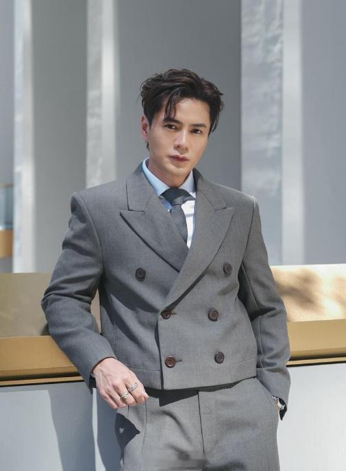 TVB台庆颁奖礼将于下月4日在澳门隆重举行，每年视帝、视后的竞争最引人关注，上届